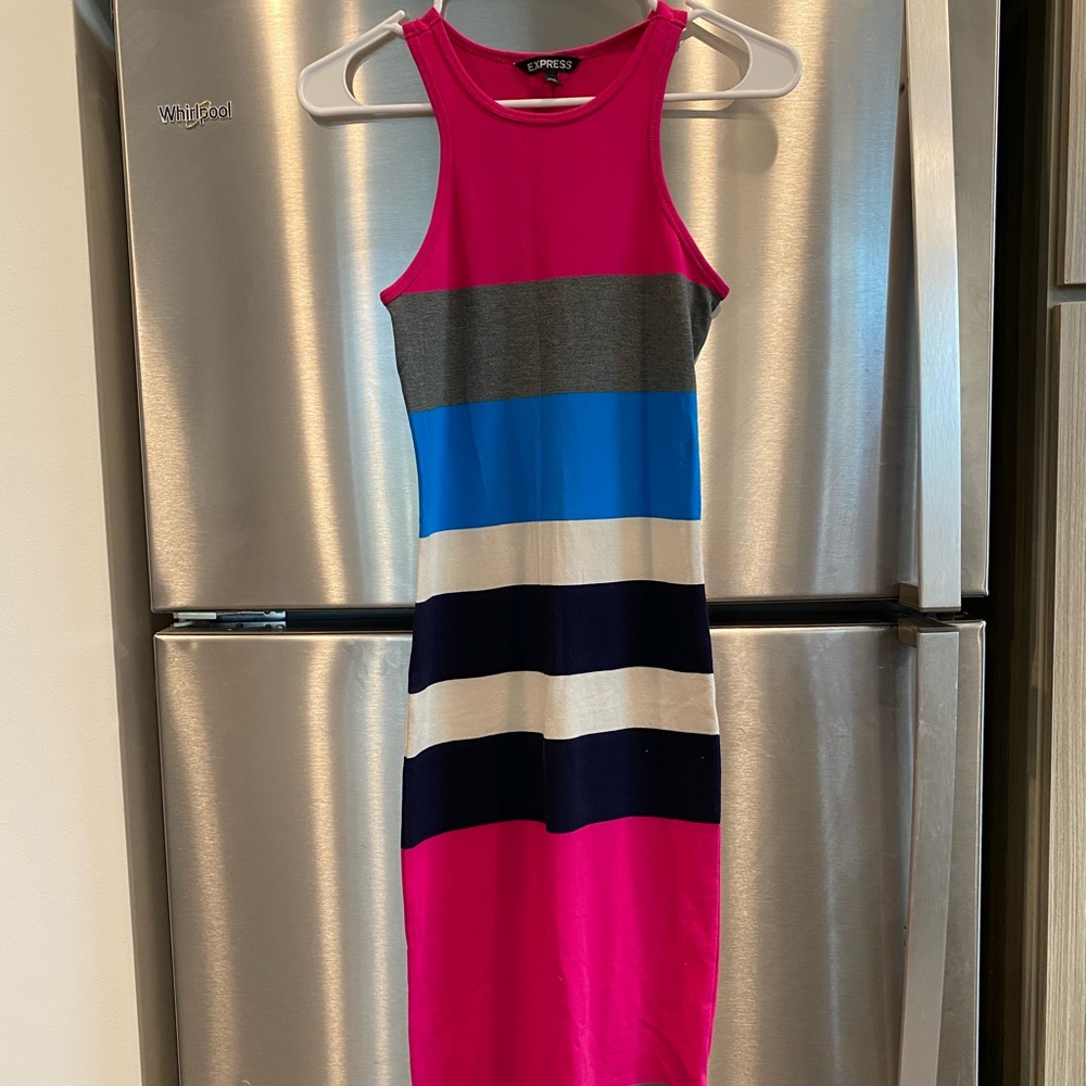 Vibrant midi dress